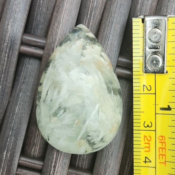 Green Feather Fluorite cabashon tear drop with drilled hole - Picture 5 of 5